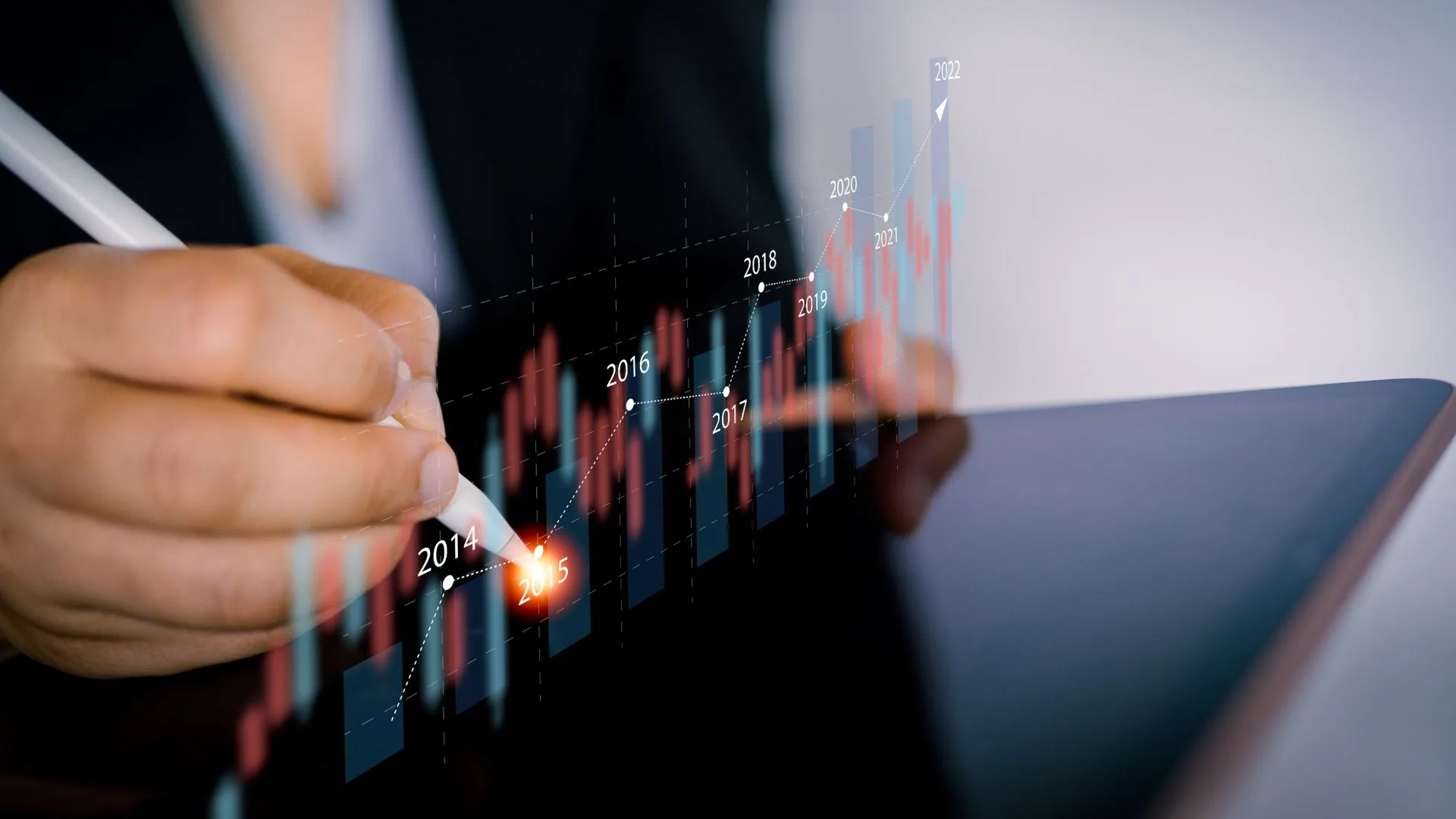 Lire la suite à propos de l’article Investir son argent en 2025 : fondamentaux & stratégies.