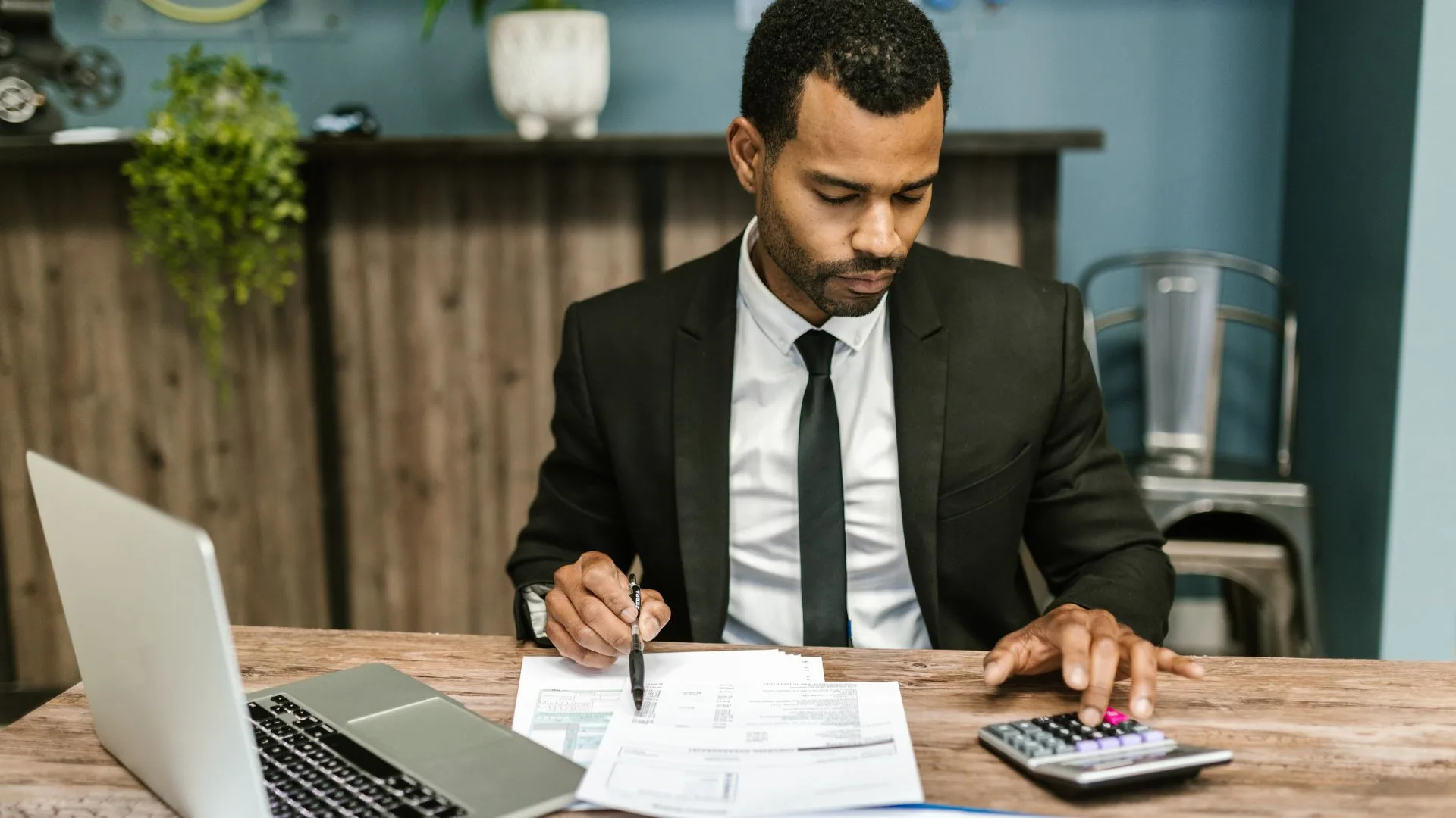 Lire la suite à propos de l’article Fiscalité dividendes : PFU et barème progressif en 2025.